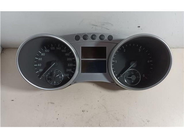 Панель приборов A2514402011   Mercedes-Benz R W251       