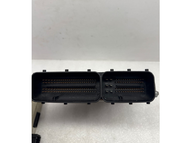 Řídící jednotka 7811898, 0281012190 BMW 5 E60 E61 2004