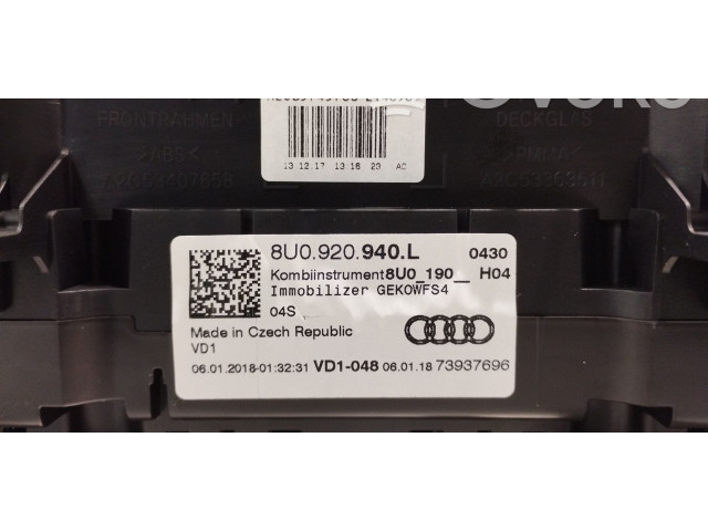 Панель приборов 8U0920940L, A2C85745700 Audi Q3 8U