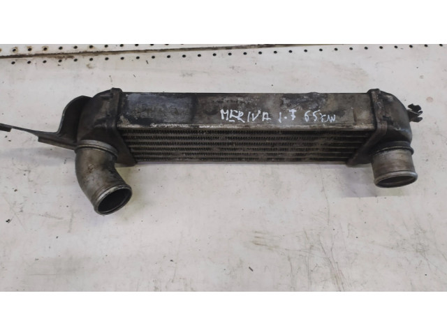 Интеркулер 52401026, 13127138 Opel Meriva A 1.7