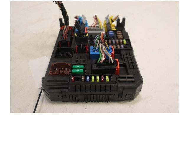 Блок предохранителей 9832880380   Peugeot 2008 II    