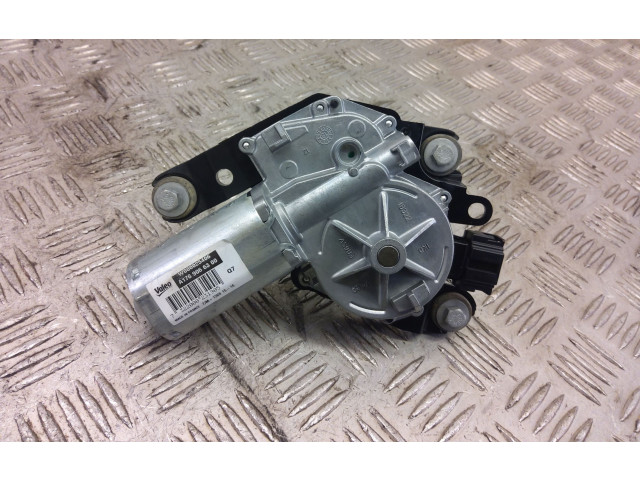 Моторчик заднего дворника a1769066300    Mercedes-Benz A W176