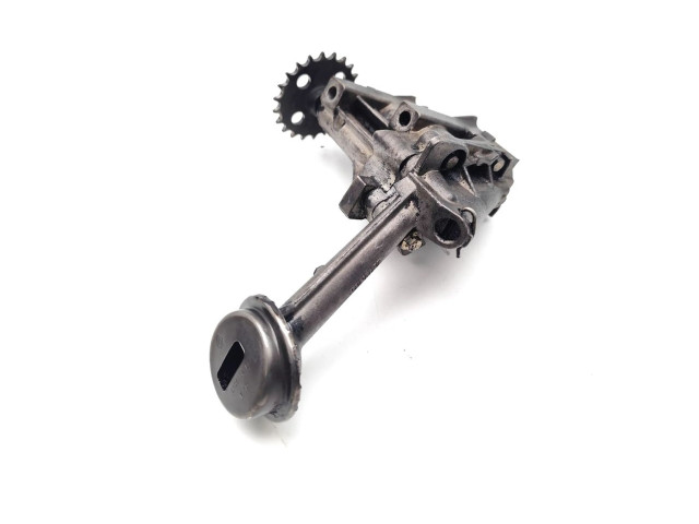 Масляный насос K9K766 8200307174 Renault Clio III