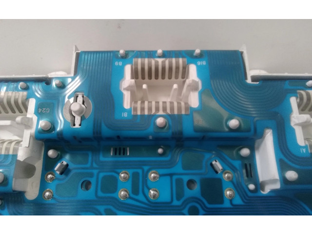 Панель приборов MR402533 Mitsubishi Montero