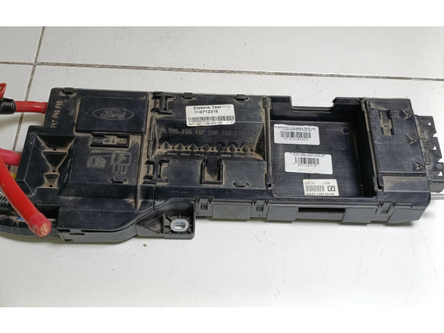 Блок предохранителей GK2T14B144HA Ford Transit Custom