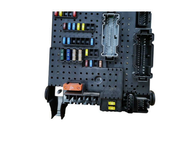 Блок предохранителей 30728512, 06W232   Volvo XC90    