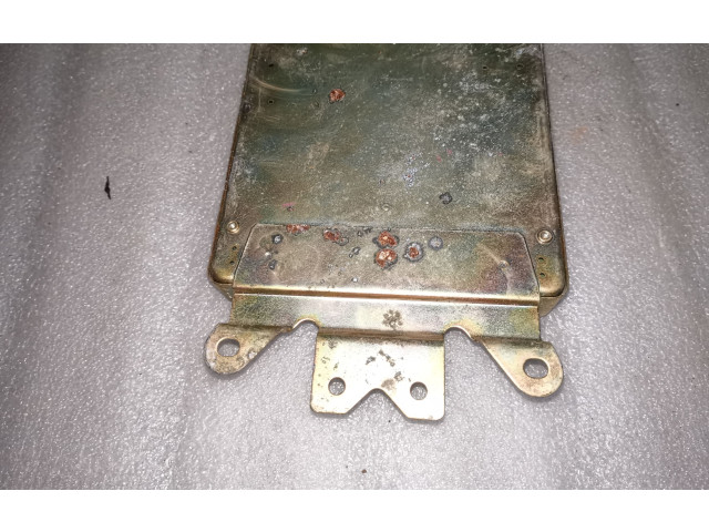 Блок управления двигателя MD175667, E2T38974 Mitsubishi Colt