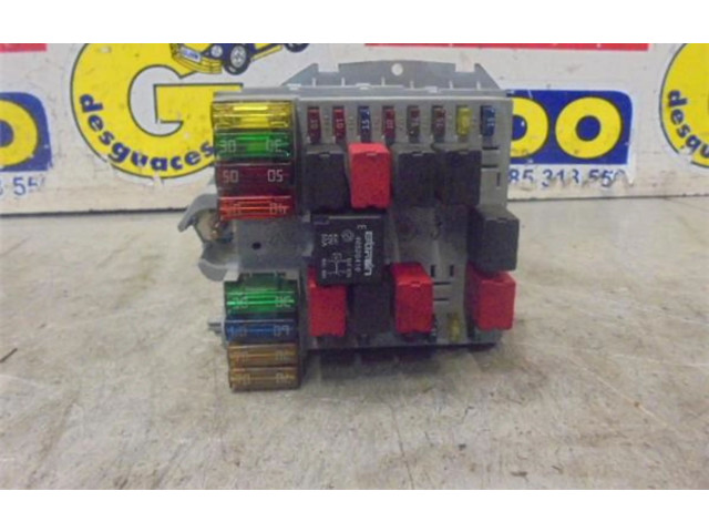 Блок предохранителей 51739427, 51739427 Fiat Idea