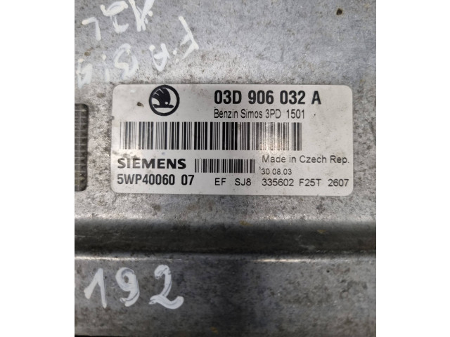 Блок управления двигателя 03D906032A, 5WP4006007 Skoda Fabia Mk2 (5J)