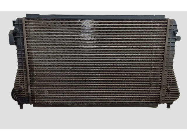 Интеркулер 1K0145803CD, 1K0145803 Skoda Octavia Mk2 (1Z)
