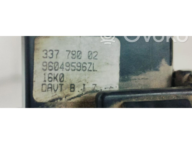 Ручка стеклоочистителей 96049596ZL Citroen Berlingo