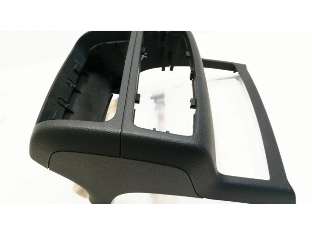 Другая центральная деталь консоли (туннеля)