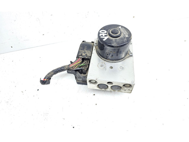 Блок АБС 8619968, P08619974   Volvo  V70  2000 - 2004 года