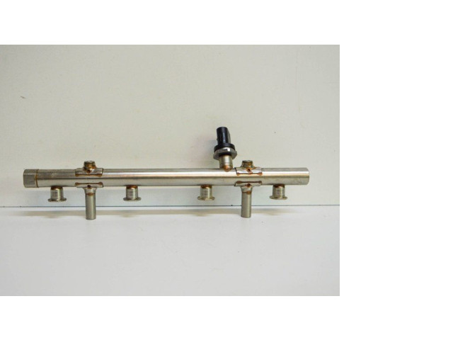 Магистральная трубка топлива