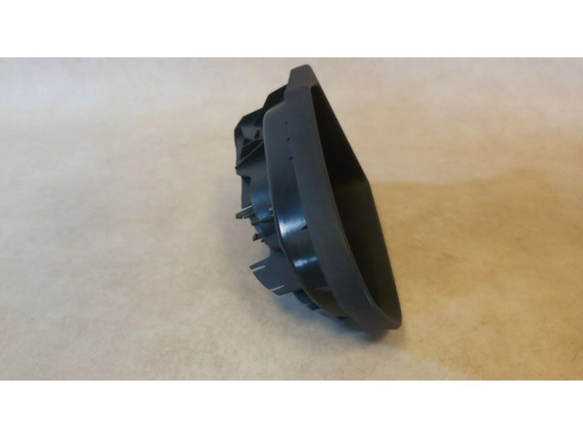 Пластиковая отделка зеркала