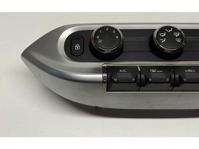 Блок управления климат-контролем 972501W290, 97250-1W290   KIA Rio