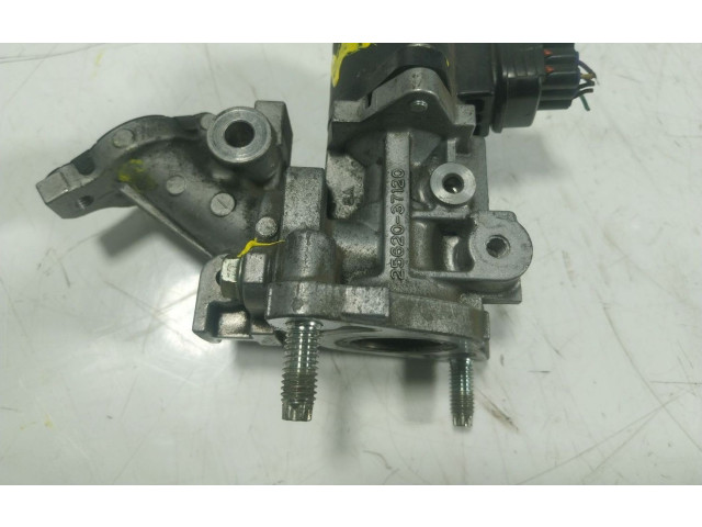 Vstřikovač 2562037120 Toyota Prius (XW30) 2ZR-FXE