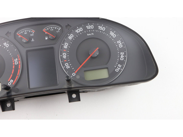 Панель приборов 3U0920841D Skoda Superb B5 (3U)