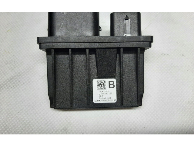 Блок управления 7N0941329   Audi Q3 8U