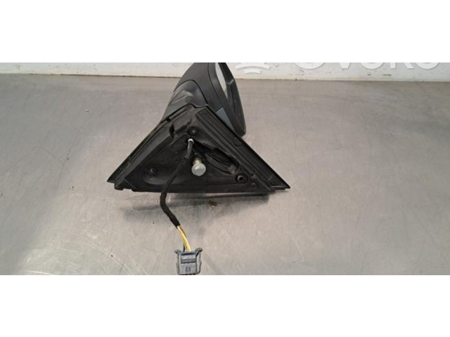 Зеркало электрическое Skoda Fabia Mk3 (NJ) 2015 - 2021 года