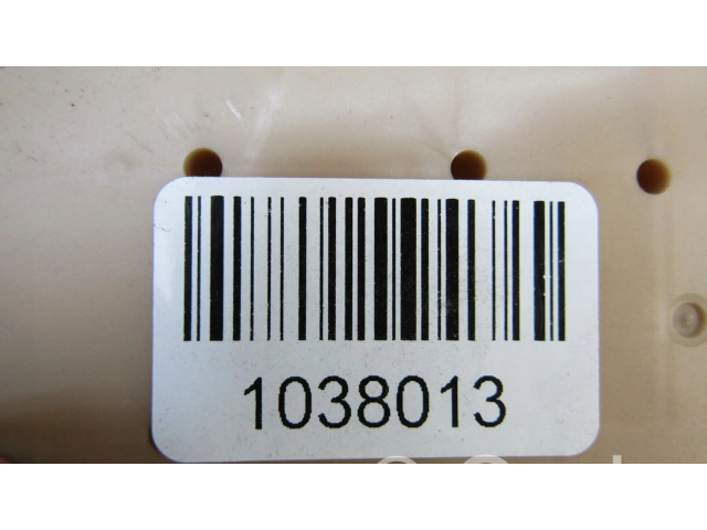 Блок предохранителей  747048360W   Honda HR-V    