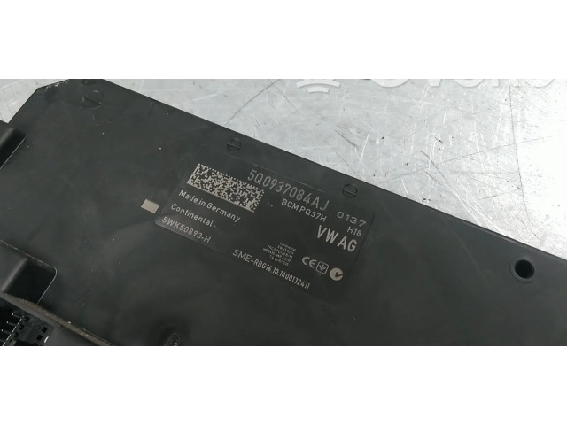 Pojistková skříňka Řídící jednotka BSM 5Q0937084AJ, 5Q0937084AB Audi A3 S3 8V 2014