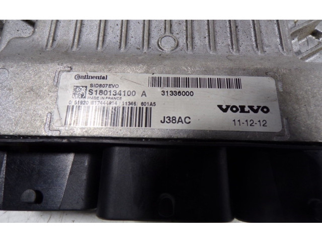 Блок управления двигателя 36001407, 31336000   Volvo C30