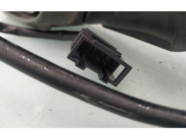 Зеркало электрическое        Skoda Fabia Mk1 (6Y)  1999 - 2007 года   