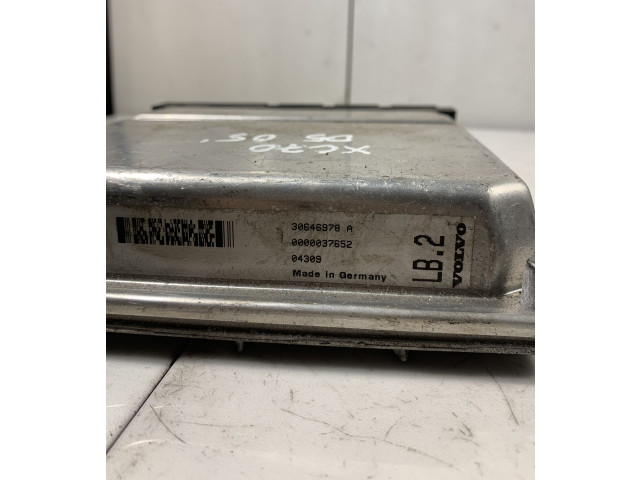 Блок управления двигателя 30646978   Volvo XC70