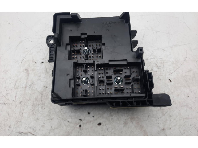 Блок предохранителей 919501H040 KIA Ceed