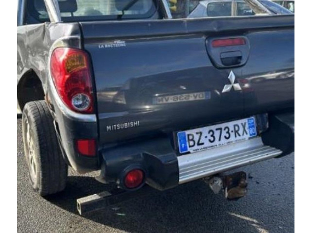 Спидометр (приборный щиток) Mitsubishi L200 2006 - 2014 года