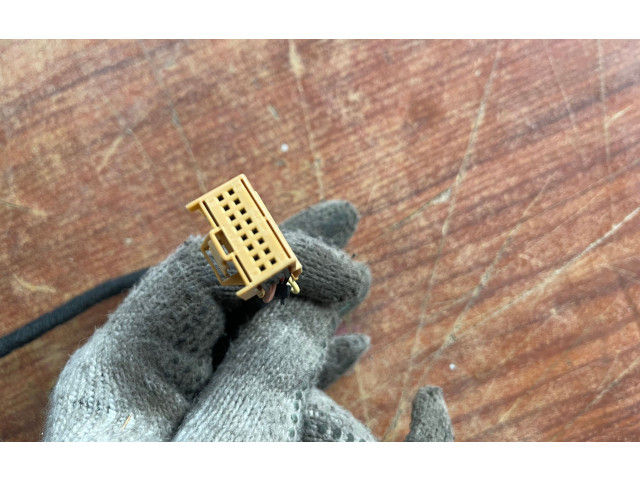 Zpětné zrcátko Volkswagen Touareg I 2008 7L6857502RA