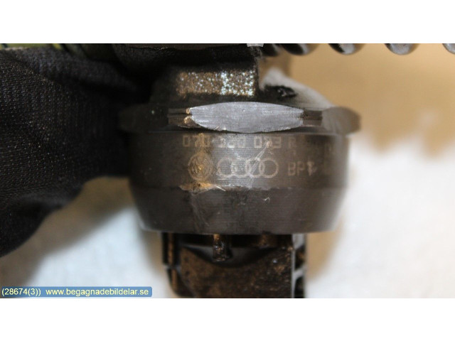 Vstřikovač 070130073R, 0414720310   Volkswagen Transporter - Caravelle T5     