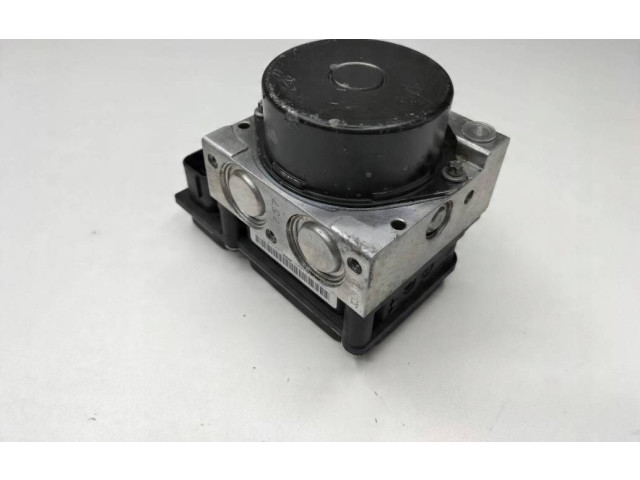 Блок АБС 6R0907379S, 6R0907379AB Skoda Fabia Mk2 (5J) 2007 - 2014 года