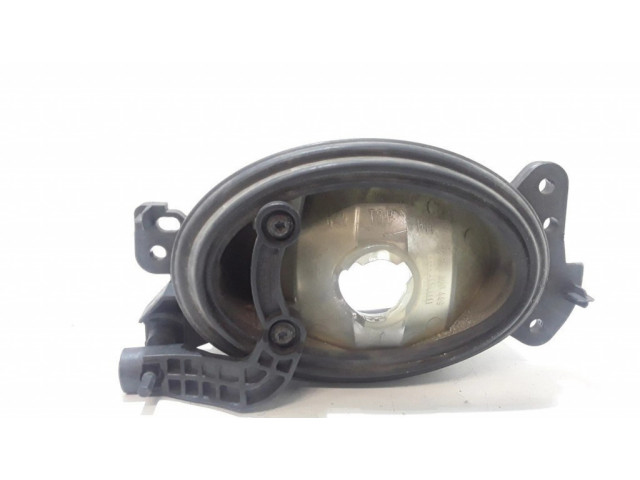 Передняя противотуманная фара