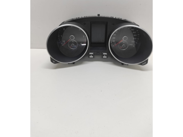 Панель приборов 5K0920860E Volkswagen Golf VI