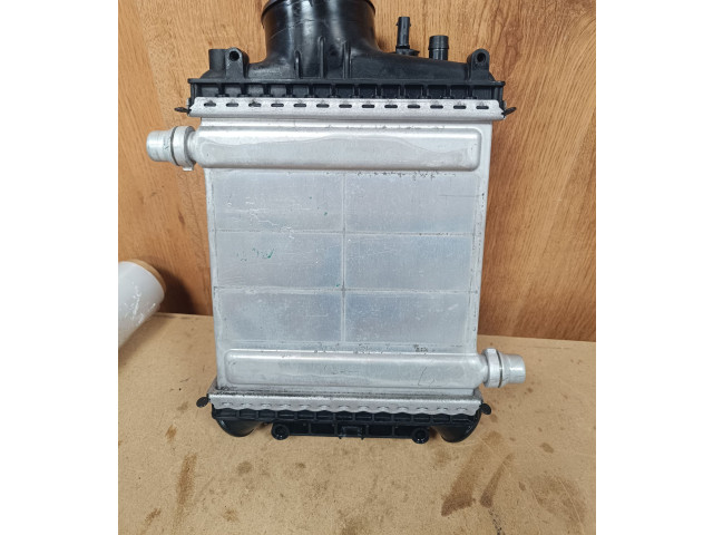 Интеркулер  A2760900214   Mercedes-Benz GLC C253 