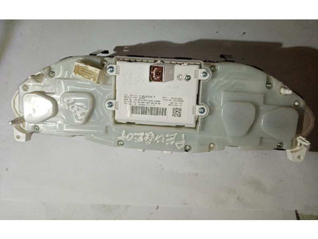 Панель приборов 9805396580   Peugeot 2008 I       