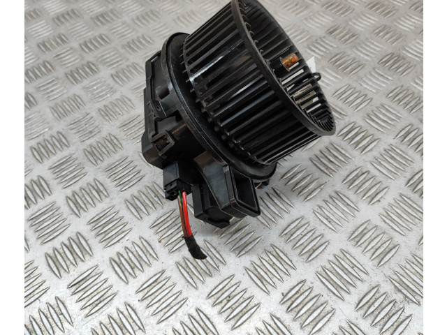 Вентилятор печки    4M1820021C, C24245109   Audi e-tron