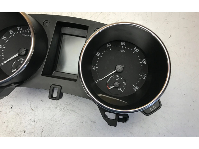 Панель приборов 5L0920940K Skoda Yeti (5L)