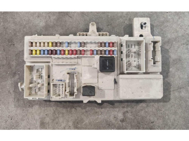 Блок предохранителей Volvo C30