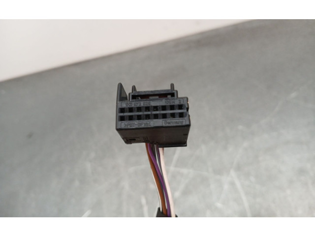 Зеркало электрическое Volkswagen Touran I 2003 - 2010 года