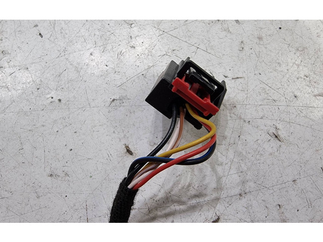 Зеркало (управляемое электричеством) 1Z1857507M, 8F0857535AF   Skoda Octavia Mk2 (1Z)