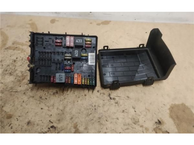 Блок предохранителей  1k0937132d, 1K0937132D   Audi A3 S3 8P    