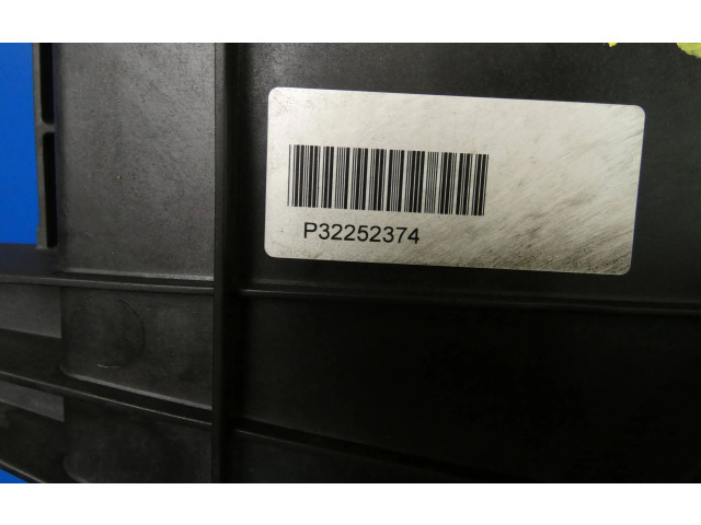 Вентилятор радиатора 32252374 Volvo XC90