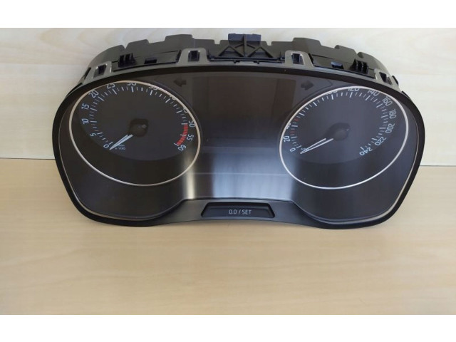 Панель приборов 6974655   Skoda Fabia Mk3 (NJ)       