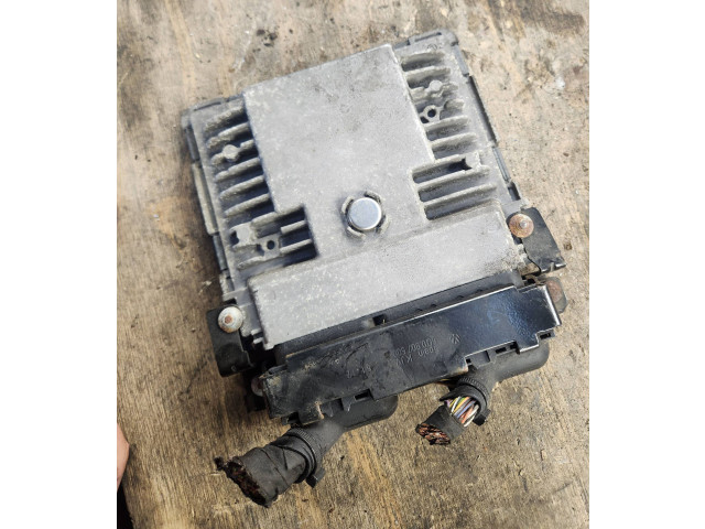 Блок управления двигателя 03F906070GR, 03F907309AE   Skoda Fabia Mk2 (5J)