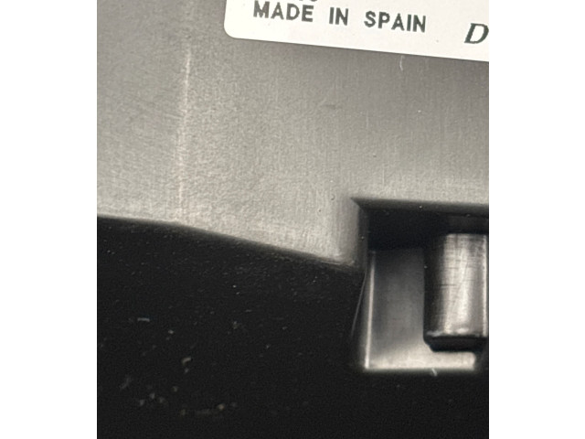 Дисплей    32233451, 07808187   Volvo XC90