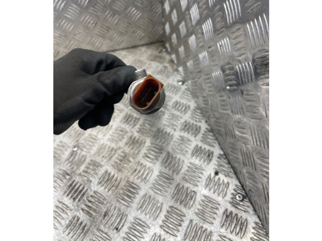 Топливная рампа 03L089G   Volkswagen PASSAT B6   для двигателя CBB B