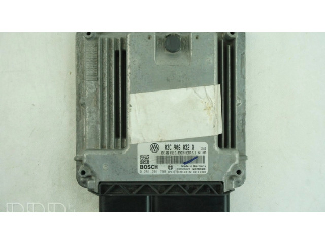 Блок управления двигателя 03C906032Q, 03C906032C Volkswagen Golf V